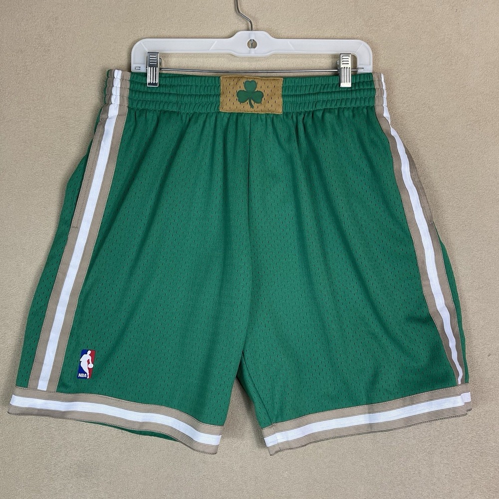 Mitchell & Ness Boston Celtics Shorts Mens L Green Hardwood Classics Mesh NBA